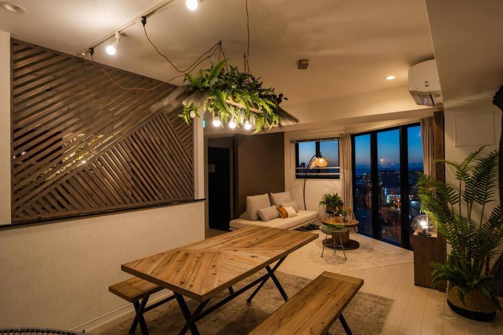 浦添The Penthouse Ginowan公寓 外观 照片